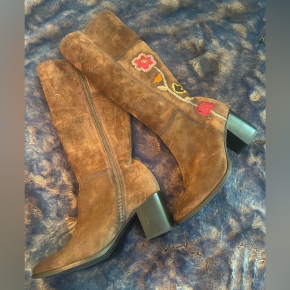NEW Frye Embroidered Brown Suede Knee-High Boots - Picture 9 of 13